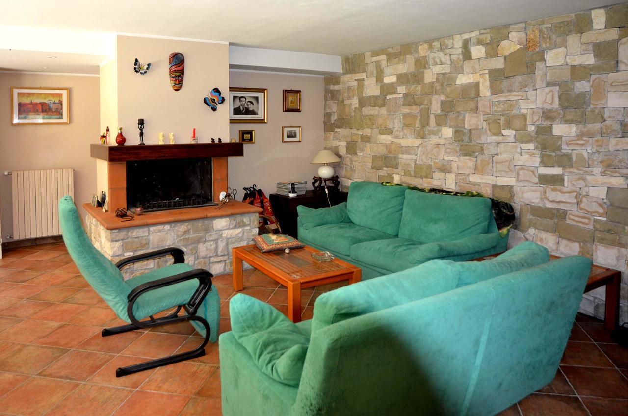 La Folaga Bed & Breakfast Gavirate Exterior photo