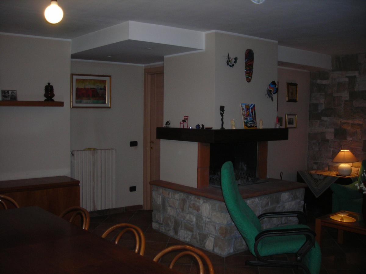 La Folaga Bed & Breakfast Gavirate Exterior photo